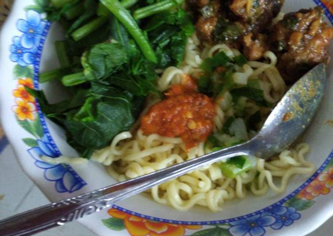 Resep Mie Ayam Solo Home Made Oleh Resti Ningsih Cookpad