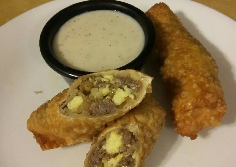 Easiest Way to Prepare Super Quick Homemade Breakfast Eggrolls with Pepper Gravy