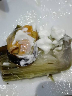 Una foto de Alcachofas con mejillones y ali oli