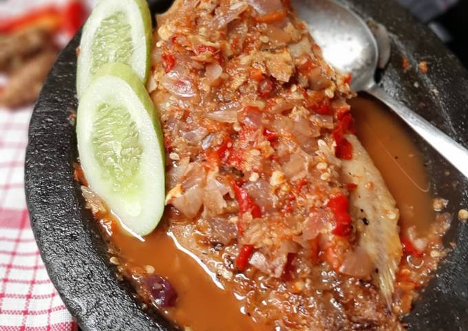 Resep Pecak Ikan Nila Oleh Aguswati Sumarsono Cookpad