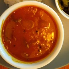 A picture of Ulli sambhar (shallot sambhar).