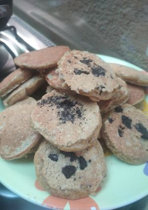 Una foto de Mini panqueques de avena y galletas oreo