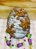 Huevo de Pascua con cáscara rellena "Tipo Block"