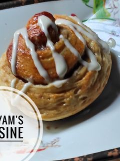 Cinnamon rolls ainihin hoton girkin