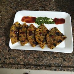 A picture of Methi Thepala.