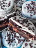 Alfajores de chocolate tipo Oreo