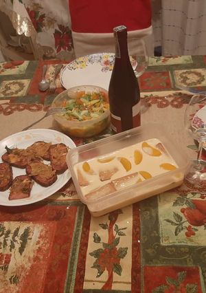Una foto de Cordero a la pimienta con salsa de cebolla y mostaza