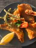 Raya en Adobo con Verduritas en tempura casera