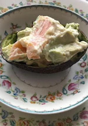 Una foto de AGUACATES🥑 CON SALMÓN