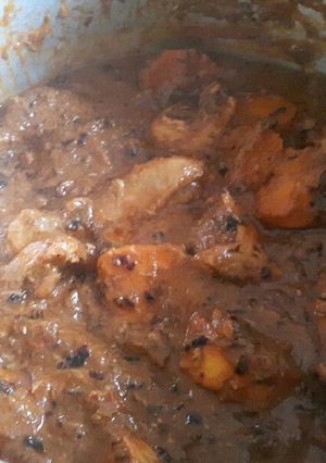 A picture of Chicken biryani stew,author marathon.