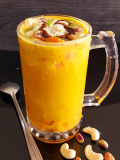 મેંગો મસ્તાની(Mango Mastani recipe in Gujarati) રેસીપી મુખ્ય ફોટો