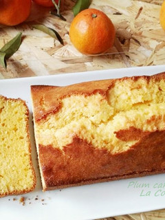 Una foto de Plum cake de mandarina