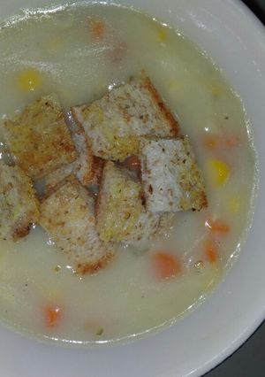 Foto resep Dutch garlic vegan soup with roasted wheat bread
