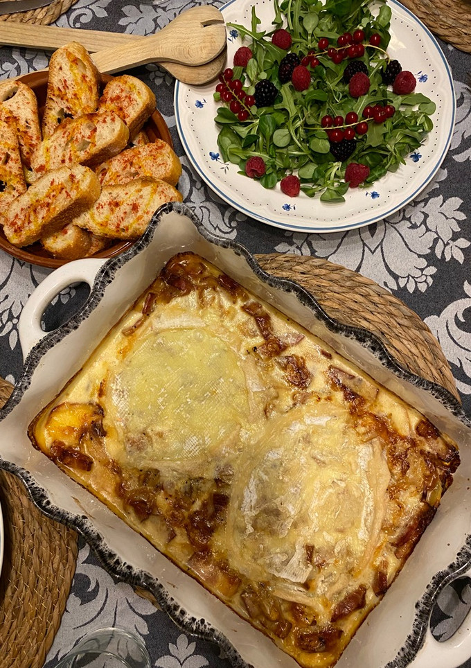 Una foto de Tartiflette…. (Patatas con queso francesas 🇫🇷)