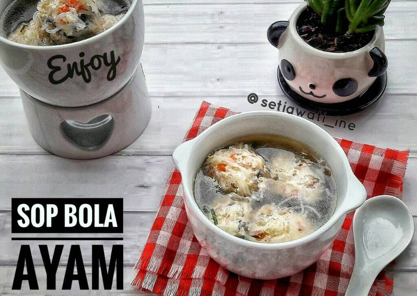 Sop Bola Ayam Soun
