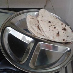 A picture of Chapati (Indian Home-made Bread).