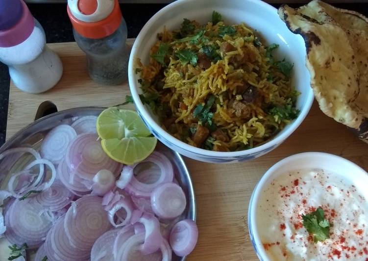 Easiest Way to Prepare Speedy Spicy Soya Vadi Biryani In Cooker