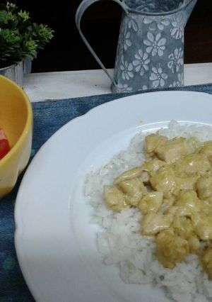Una foto de Pollo al Curry y Crema
