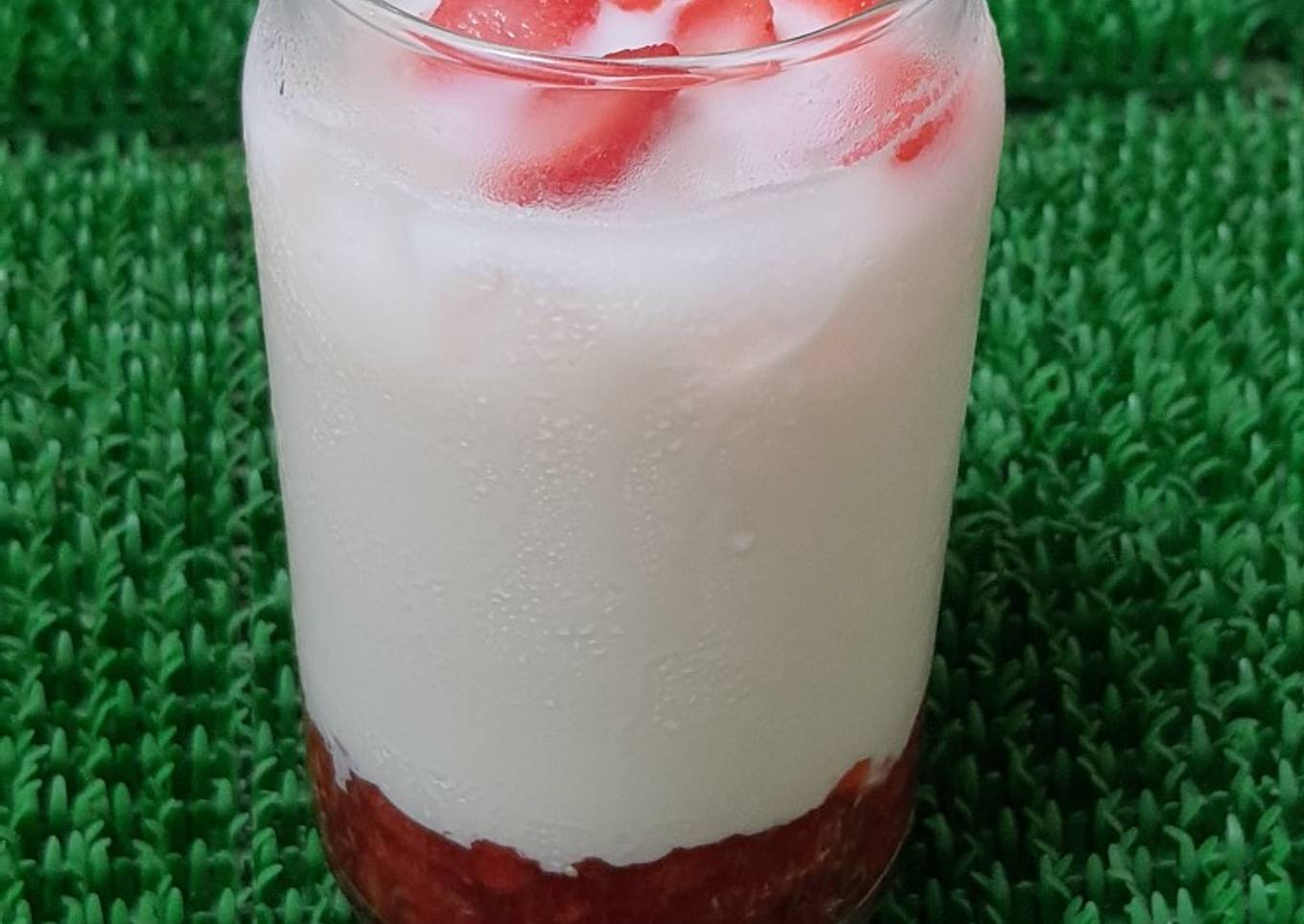 Korean Strawberry Milk