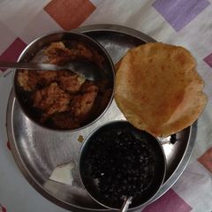 Puri chole A picture of Puri chole.