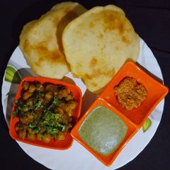 A picture of Chole Bhature.