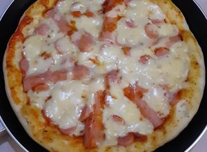 Foto resep Pizza teflon takaran sendok sederhana. Sesederhana makan nya🤭😁