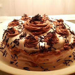 A picture of Pound Cake with White frosting😍.