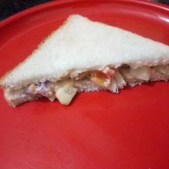 A picture of Mayo veg sabdwich.