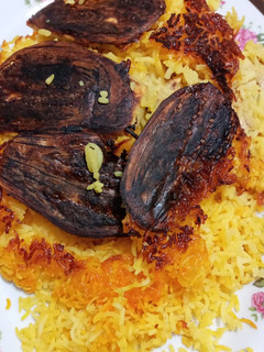 عکسی از دستور ته چین مرغ بادمجان