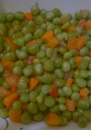 A picture of Garden peas.