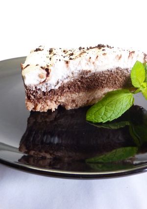 A picture of Banana Coconut cake.