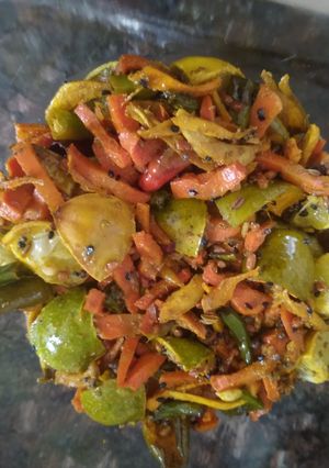 A picture of Turmeric pickle.