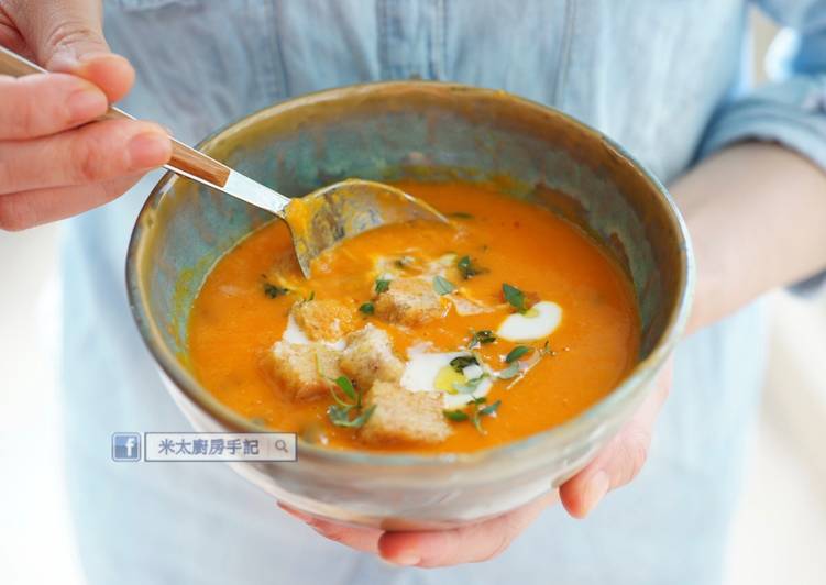 《南瓜番茄濃湯》
