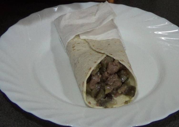 Taco de ternera con berenjena y salsa alkale