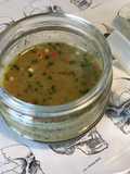 Sauce salade pimentée aux cornichons,moutarde et herbes aromatiques