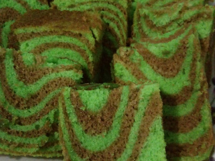 Cara Membuat Cake Putih Telur Pandan Zebra Super Soft and Moist Ekonomis Untuk Jualan