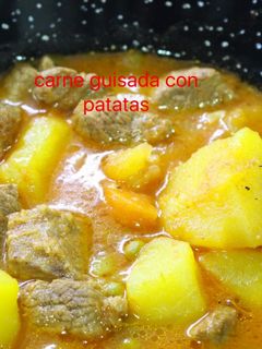 Una foto de Estofado de ternera con patatas