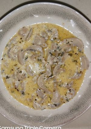 A picture of Mushroom sauce.