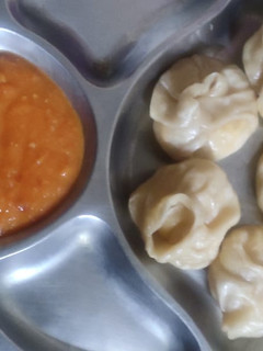 சிக்கன் மோமோஸ்(chicken momos recipe in tamil) செய்முறை முக்கிய புகைப்படம்