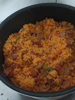 Una foto de Arroz amarillo (súper fácil y delicioso)