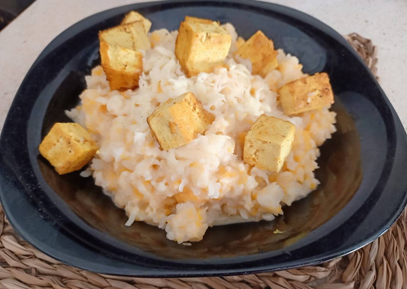 Falso risotto de coliflor con crema de calabaza y coco