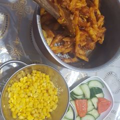 A picture of Spiced chips and cool qwik salad!!.