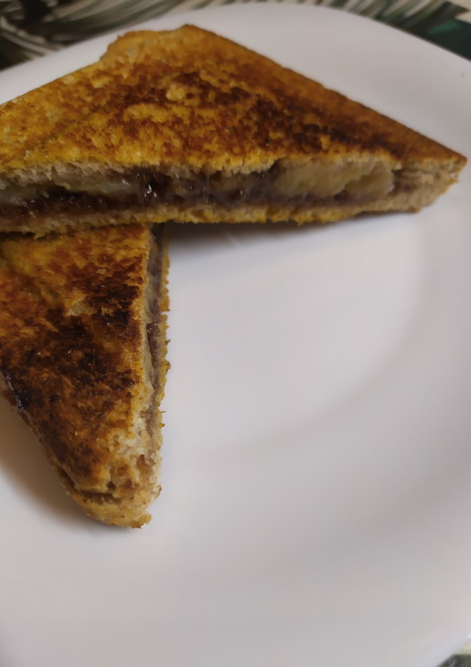 Banános-Nutellás melegszendvics recept fotója