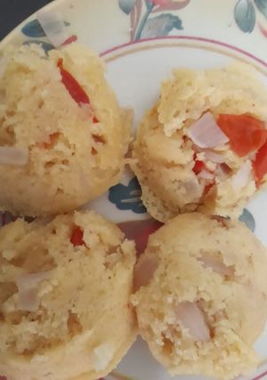 A picture of Veg idli.