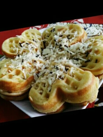 Langkah Gampang Membuat Resep  Waffle cinta yang Lezat, Bikin Ketagihan
