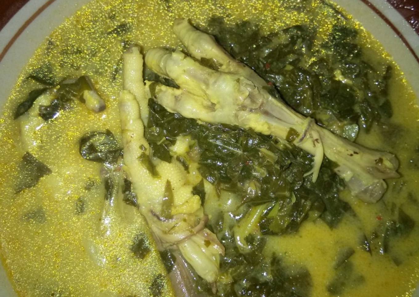 Gulai ceker daun singkong