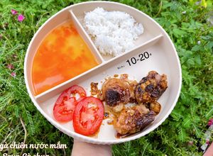 Hình của món GÀ CHIÊN NƯỚC MẮM - BÉ ĂN DẶM 10m+.