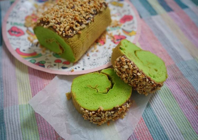 Spinach Roll Cake