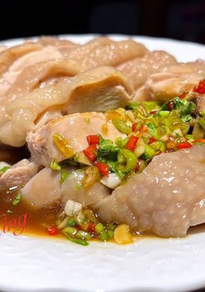 白切雞腿肉 的食譜成品照片