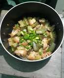 Thịt ba chỉ kho nước dừa cùng cà tím